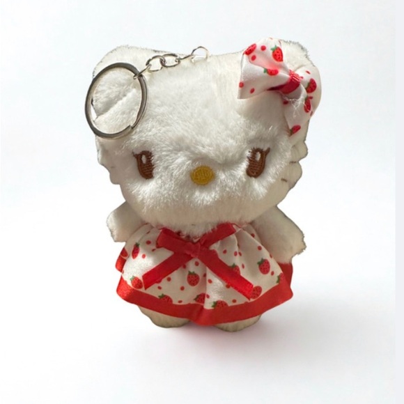 Hello Kitty Plush Keychain - Picture 2 of 3